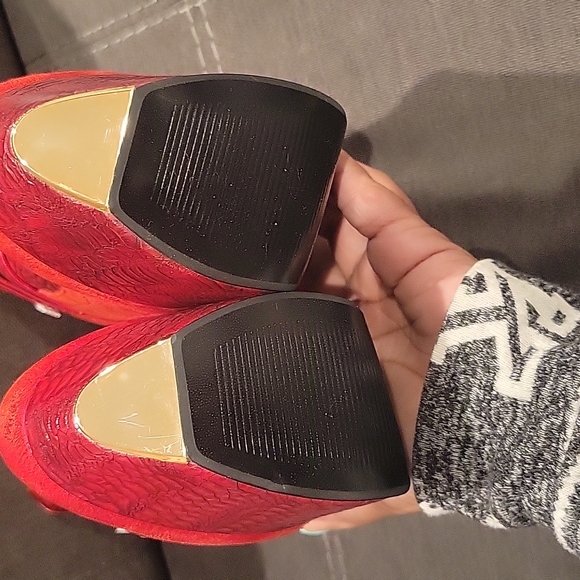 Luichiny Booties - Picture 3 of 5